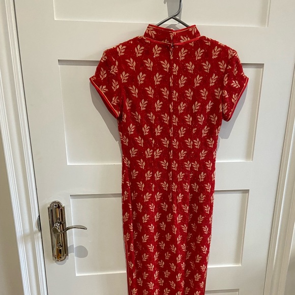 Dress - Picture 3 of 4